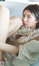Asuka Kawazu 川津明日香, 写真集 「冬に咲くWinter Flower」 Set.01 P27 No.dae1ae