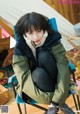 Suzu Hirose 広瀬すず, Shonen Magazine 2021 No.10 (週刊少年マガジン 2021年10号) P4 No.e4507f